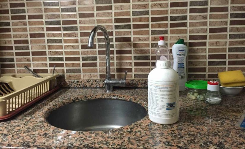 tıkalı lavabo borusu açan kimyasal ilaç